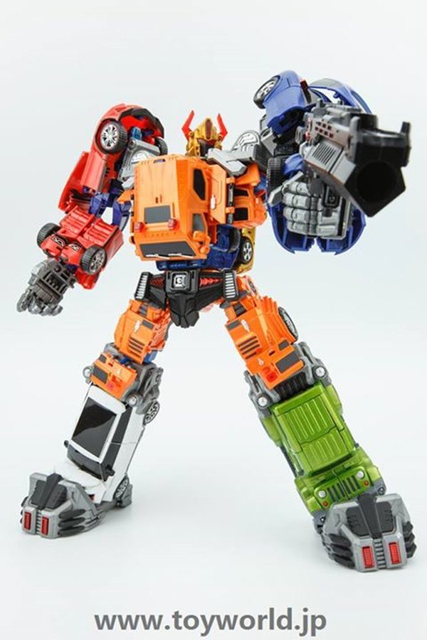 ToyWorld Car Combiner Images Show Combined Group And Alternate Modes  (11 of 20)